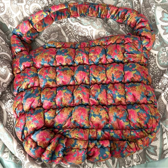 Natural Life Large Puffy Velvet Fit-It-All Bag Calico Floral Shoulder Hobo NEW - Picture 3 of 4